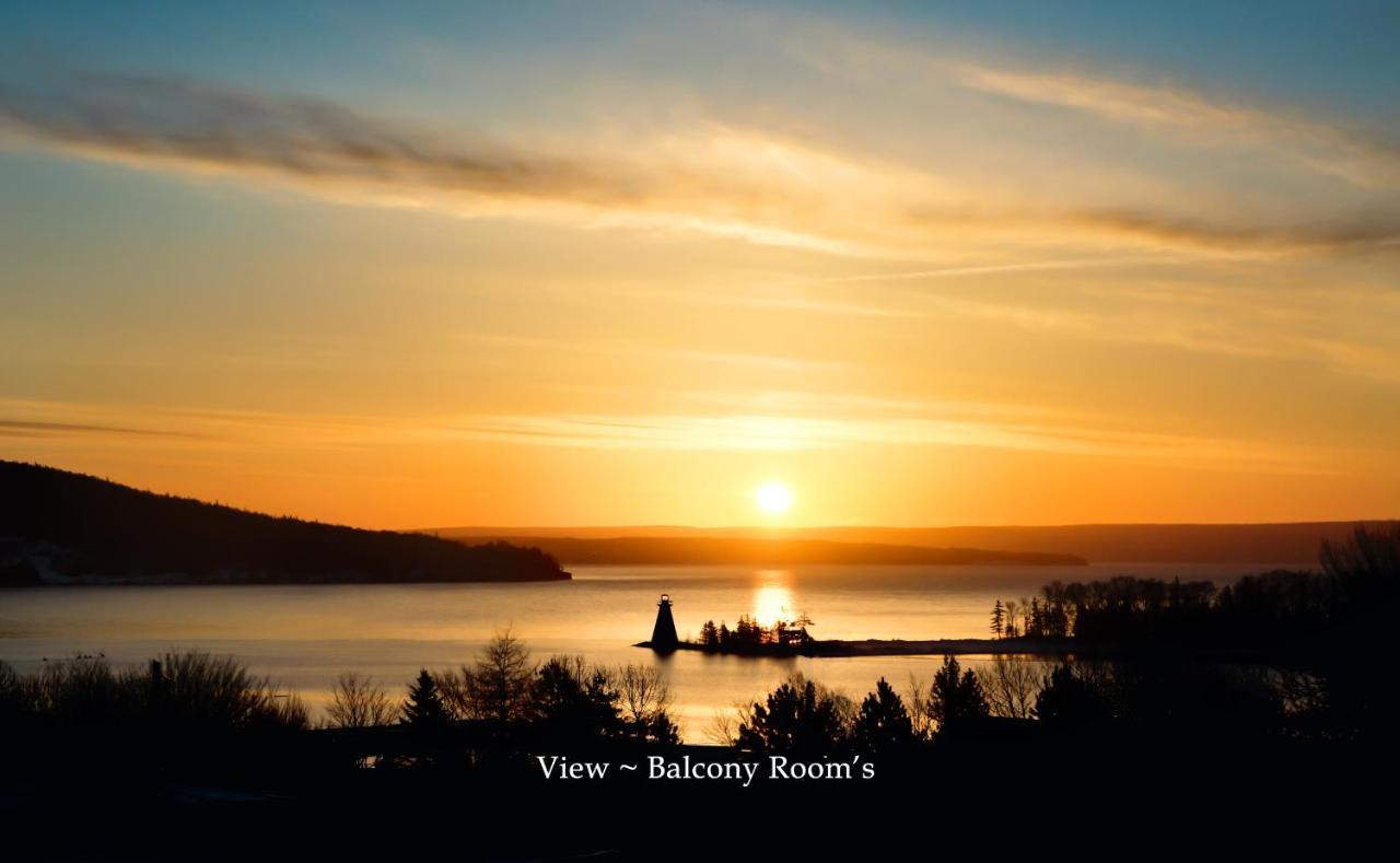 Telegraph House Motel Baddeck Inlet Exteriér fotografie